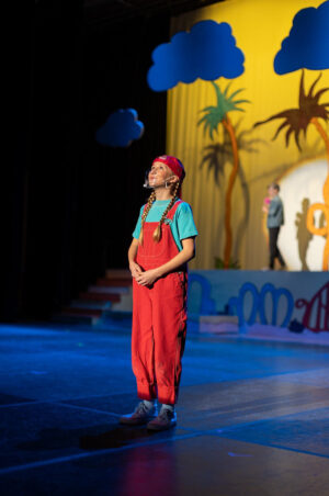 Elizabeth Cure – Seussical 02