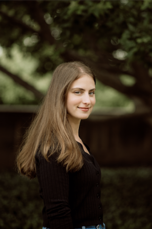 Abby Knoettgen-Actress-Model-Talent Unlimited-Kansas City-Talent Agency03