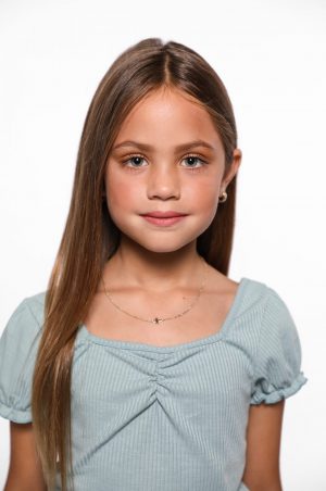Hollyn Hornbeck-model-Talent Unlimited01