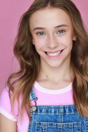 Elle-Armstrong-actress-model-Talent-Unlimited08