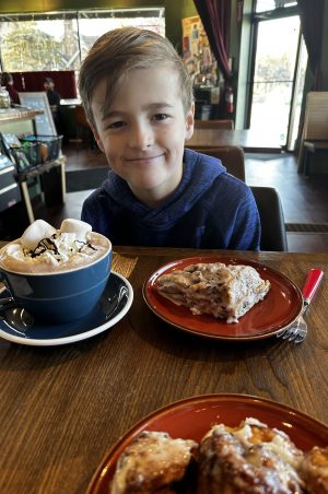 Zach Fowler-Actor-Model-Talent Unlimited-Kansas City-Talent Agency06