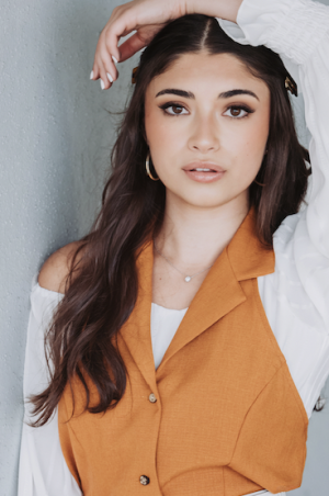 Julia Utterback-model-actress-Talent Unlimited01