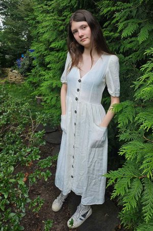 Genevieve-Hand-model-Talent-Unlimited10